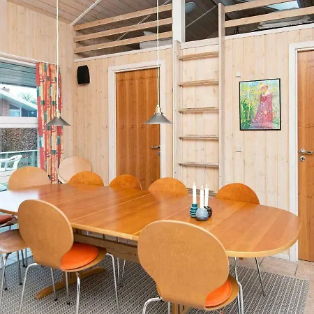 Holiday home Four-bedroom Holiday In Sjolund 1 Hejls