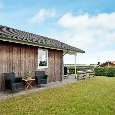 Four-bedroom Holiday In Sjolund 1