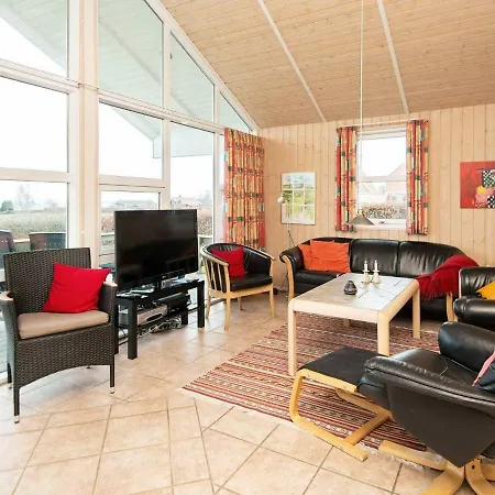 Four-bedroom Holiday In Sjolund 1 * Hejls