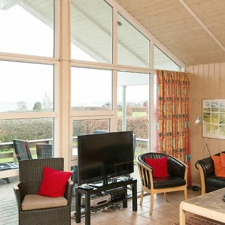 Holiday home Four-bedroom Holiday In Sjolund 1 *