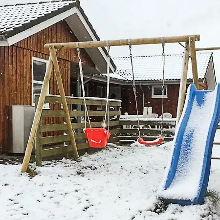 Four-bedroom Holiday In Sjolund 1 *
