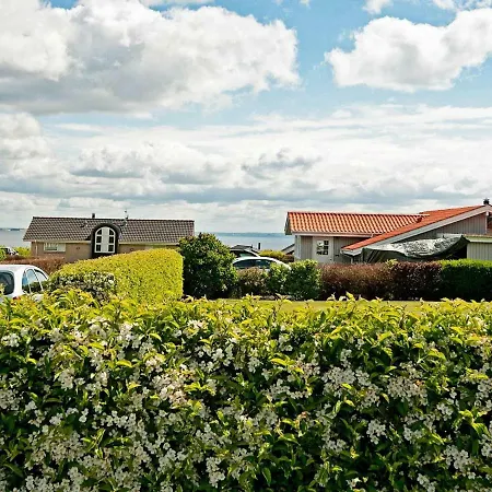 Four-bedroom Holiday In Sjolund 1 *